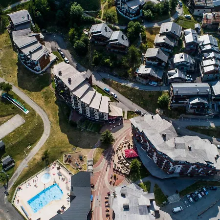 2 Pieces Confortable, Skis Aux Pieds, Proche Commerces - Fr-1-182a-44 Daire Courchevel